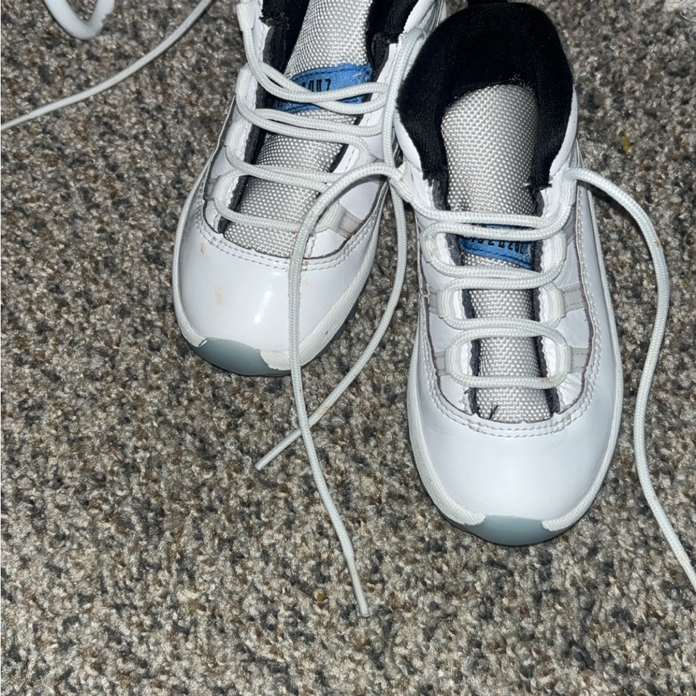 Jordan White and Blue Sneakers Classic Design